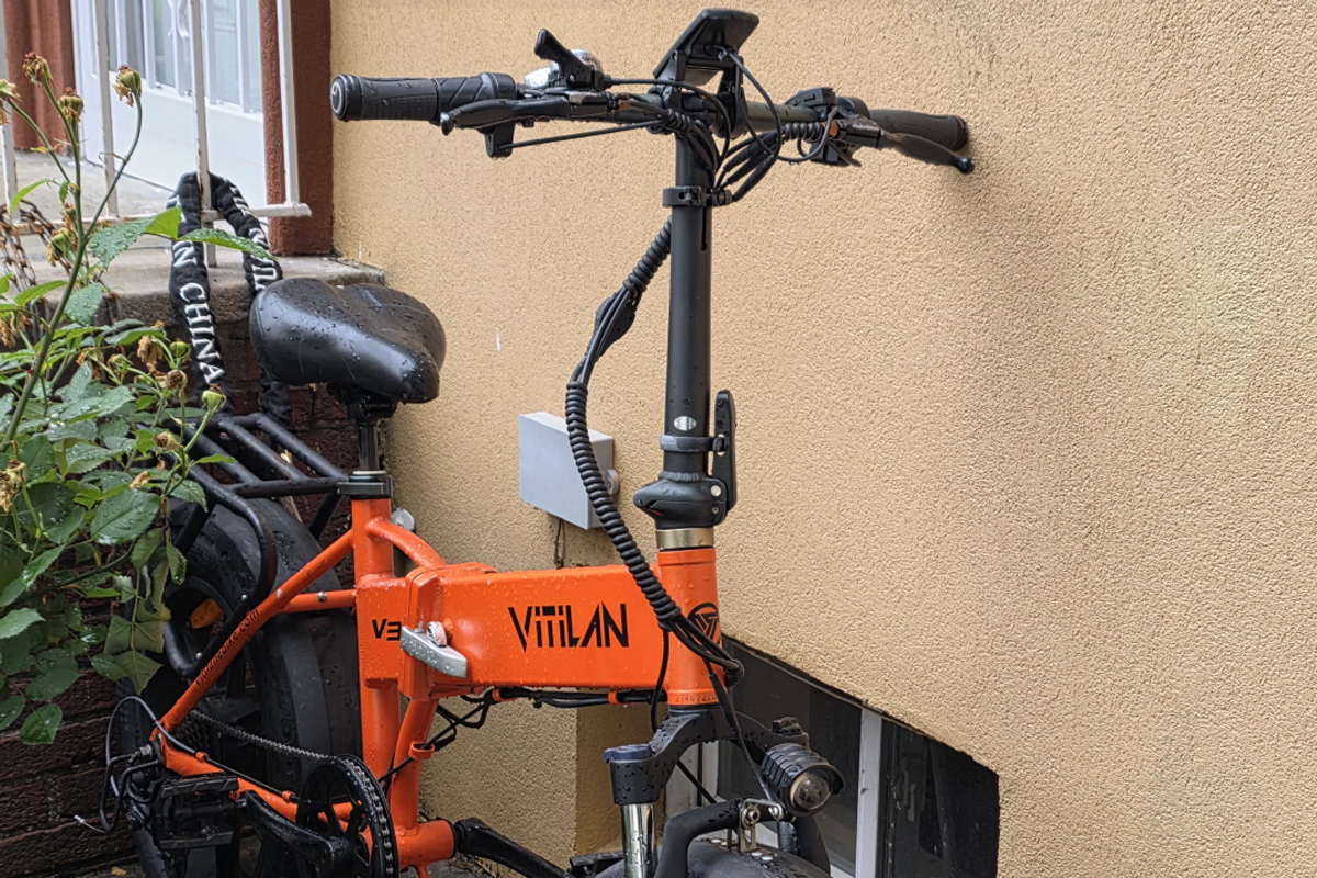 E-Bike Waterproofing Guide: Essential Tips for Rainy Rides & Maintenance